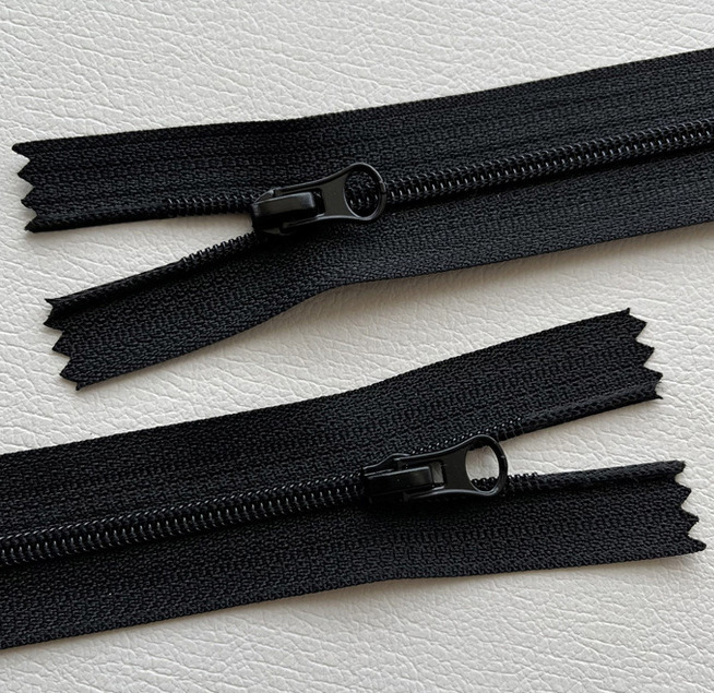 Quality Nylon Zipper 3# Nylon Zipper For Clothing Custom Nylon Zipper