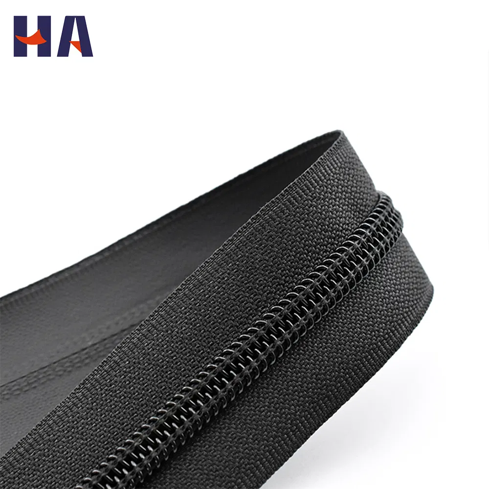 Wholesale 3# 5# 7# Open End TPU Waterproof Nylon Zipper PU Water Resistant Zipper Outdoor Jacket 100% Waterproof Nylon Zipper