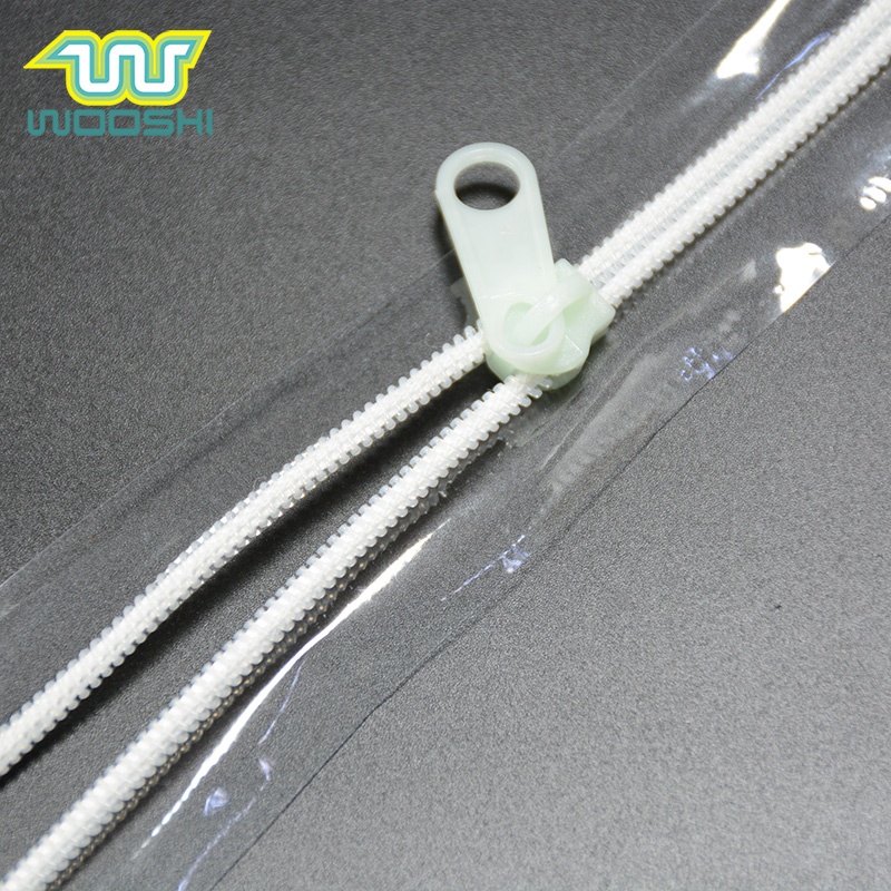 Waterproof PVC Tape Zipper Clear PVC Tape Nylon Coil Zipper Rolls Transparent Zipper for PVC Plastic Custom Plastic Zip 5#