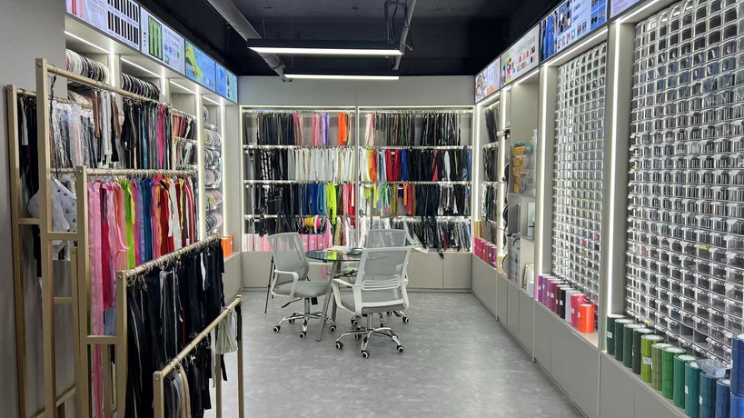 High-quality nylon and metal zippers by Gemify Zipper Co.