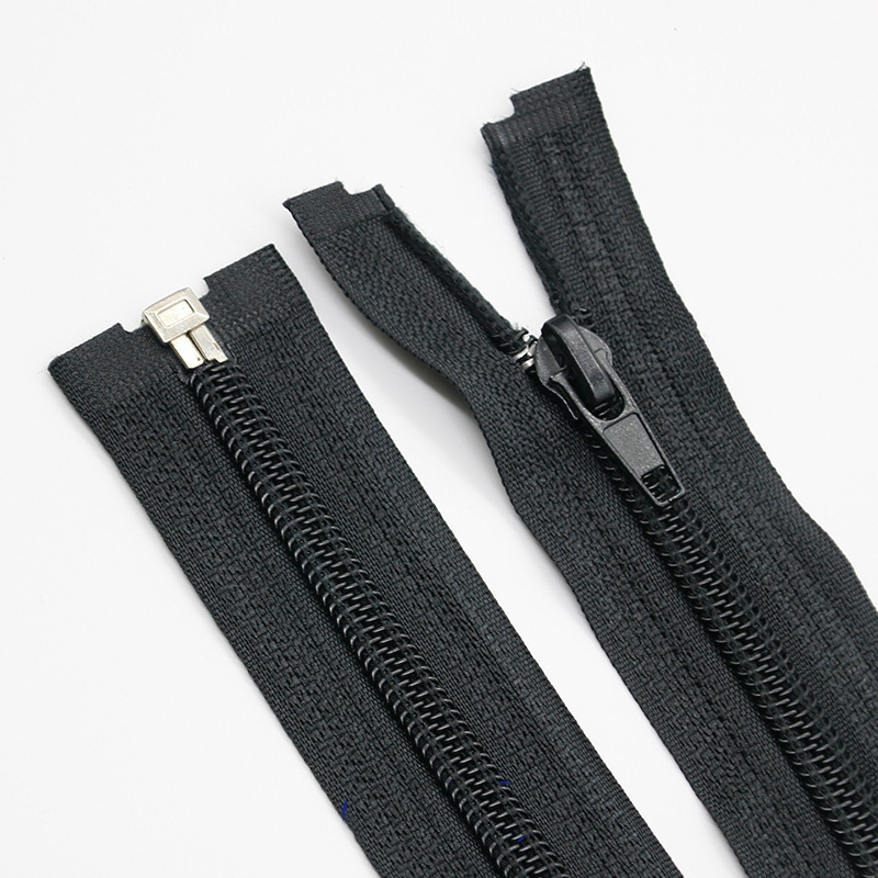 Zipper detail 1