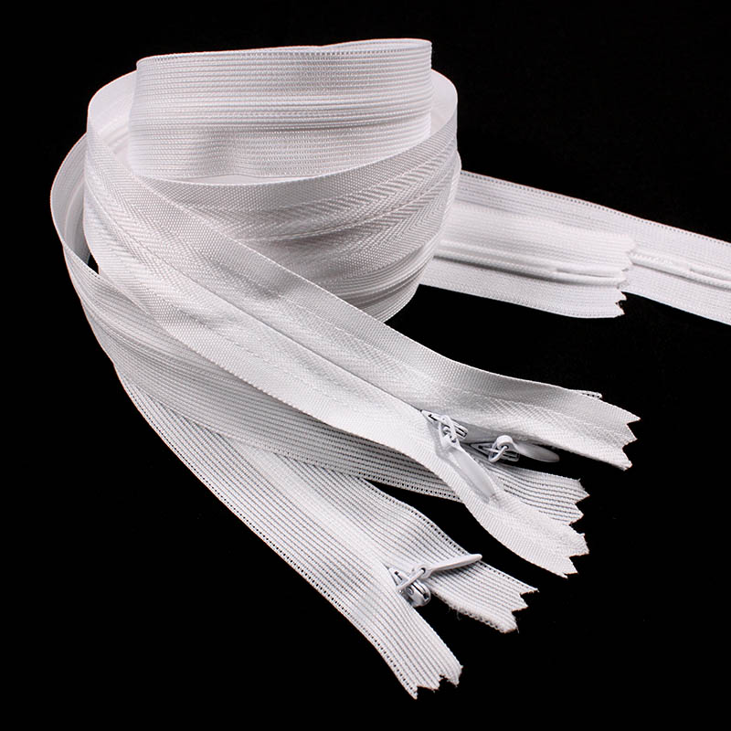 High Quality Durable Smooth Slider 3# 5# 8# Size Nylon Coil Zipper for Dresses Bags Luggages Uniforms Clothing Industry