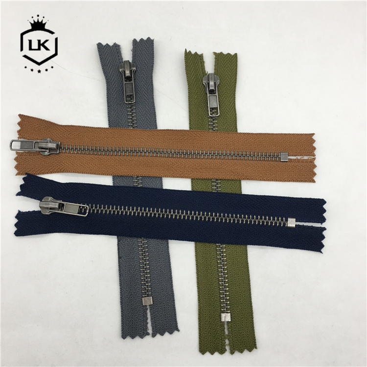 Metal Zipper Application