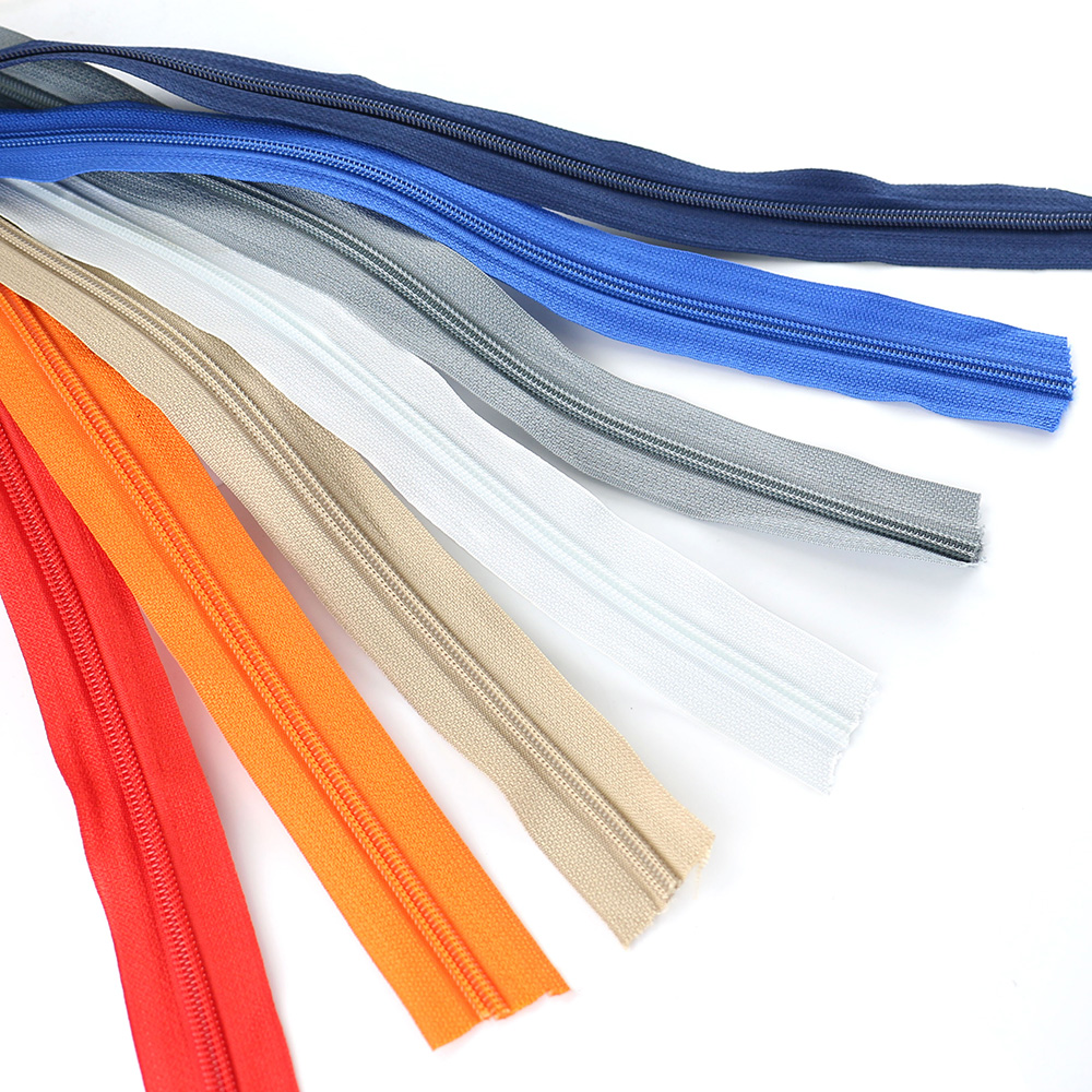 Wholesale Nylon Zipper by the Yard Long Chain Nylon Coil Zippers for for Bags Suitcase