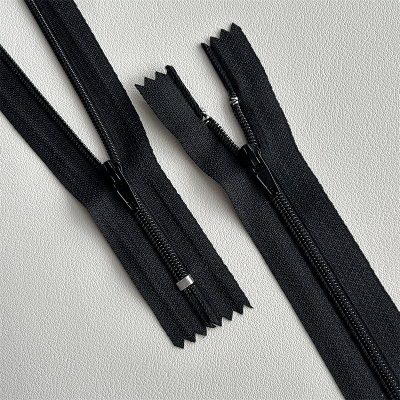 3# Nylon Zipper with High Quality Chain Plastic End Zippers for Bags Garments Shoes Home Textiles