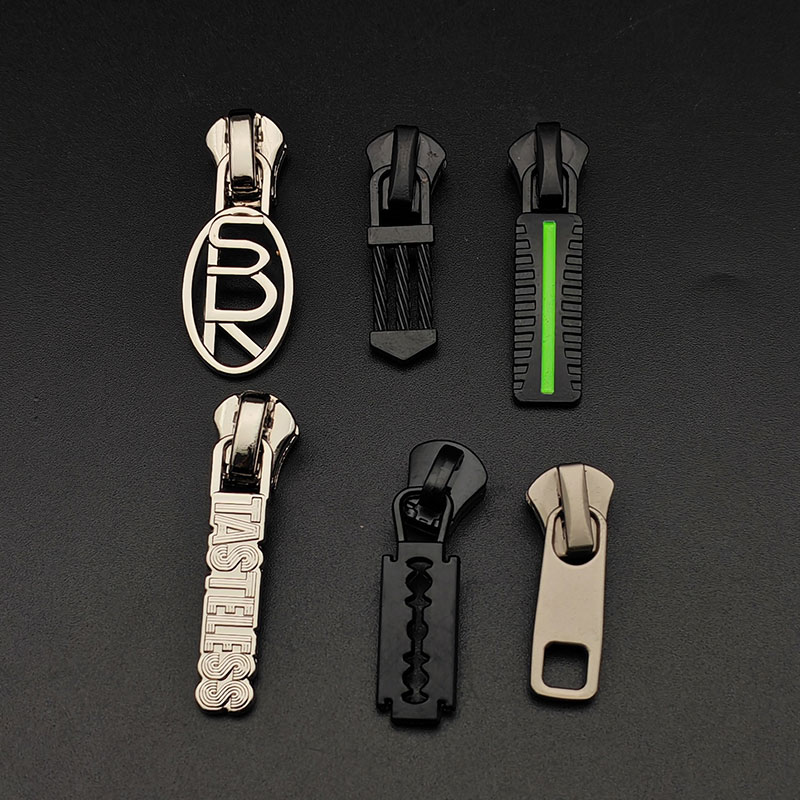 OEM Embossed Brand logo Zip Pulls Custom Designer Metal Zipper Puller With Slider for Bag / Clothing