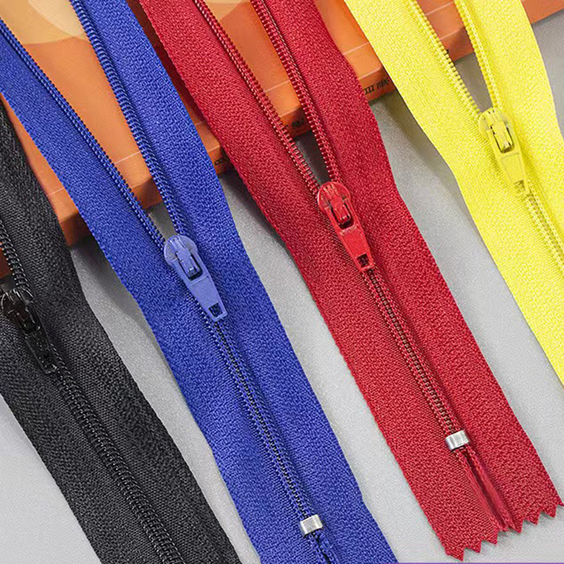 Customizable High Quality 3# Closed Nylon Coil Zipper for Luggage Eco-Friendly and Colored