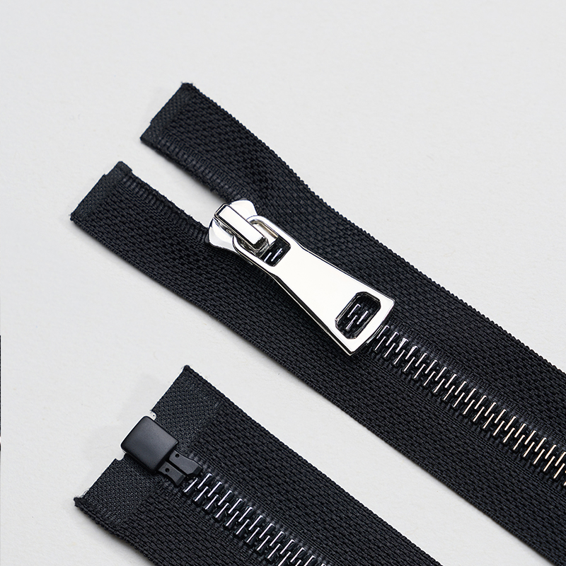 YAB 5# Resin Triangle Thin Teeth Airtight Black Plastic Zipper For Outdoor Wear And Clothes