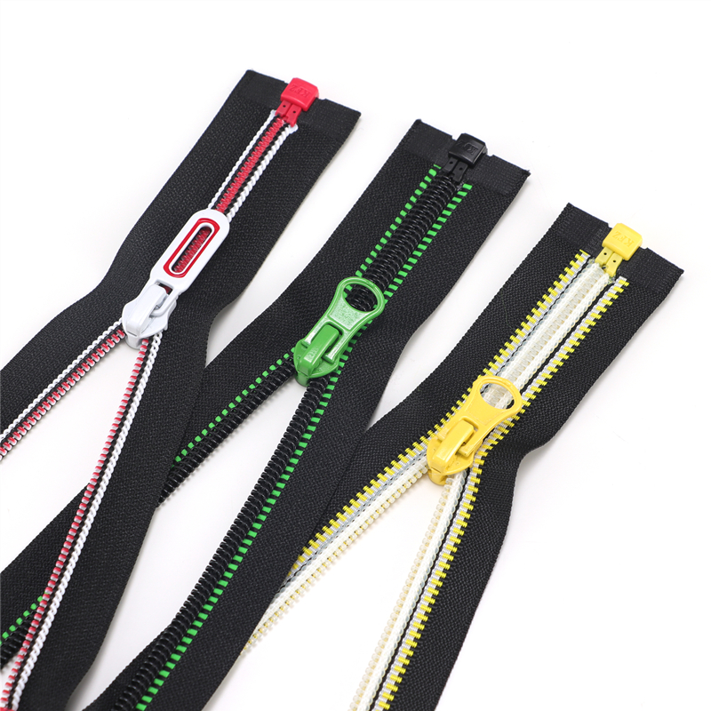 Manufacturer Custom White Tape Roll 3-slider Puller #3 Yard Long Chain Head Sliders Nylon Zipper #5 Plastic Invisible Feature