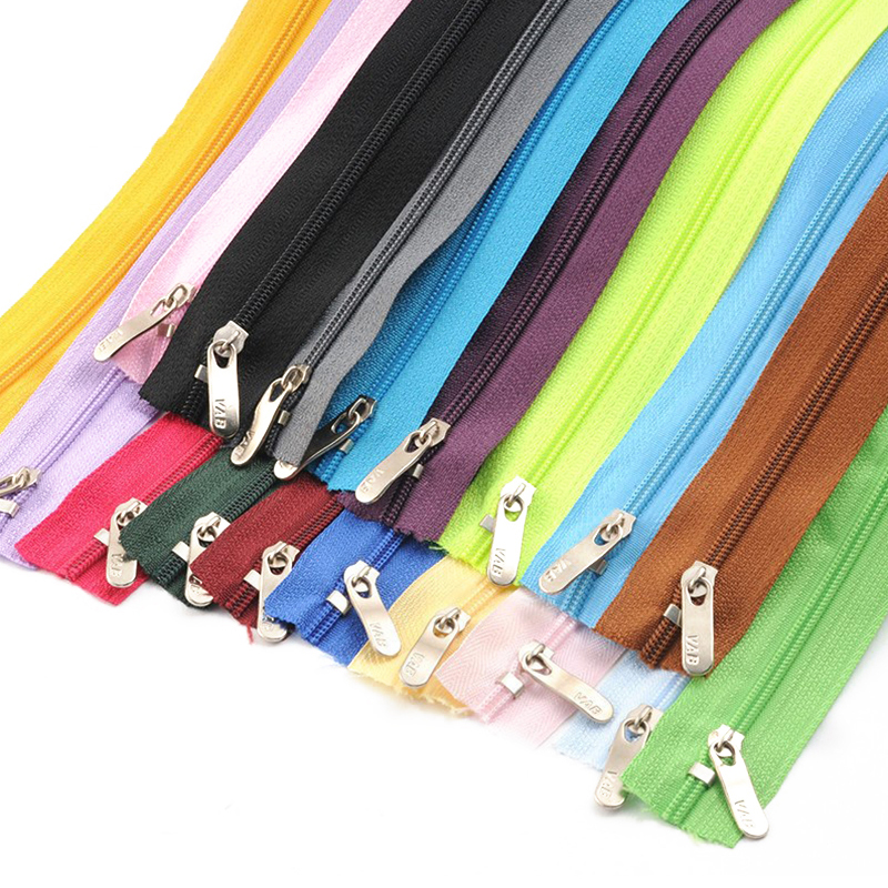 Manufacturers Nylon Zipper Tape By The Yard Cremallera 3# 5# 8# 10# Black Custom Color Polyester Zippers #5 Nylon Coil Zippers