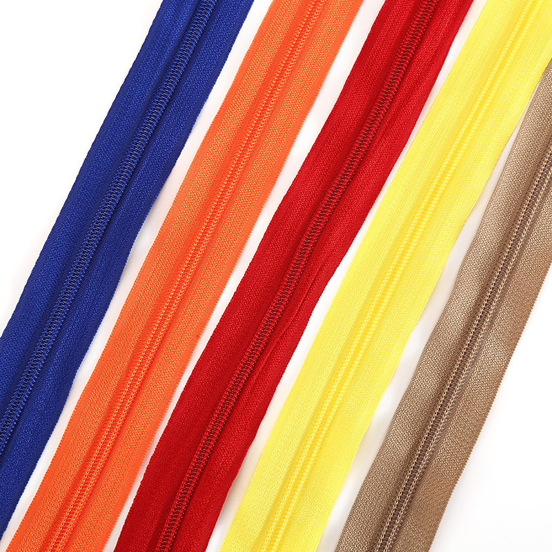 Nylon Zipper 6
