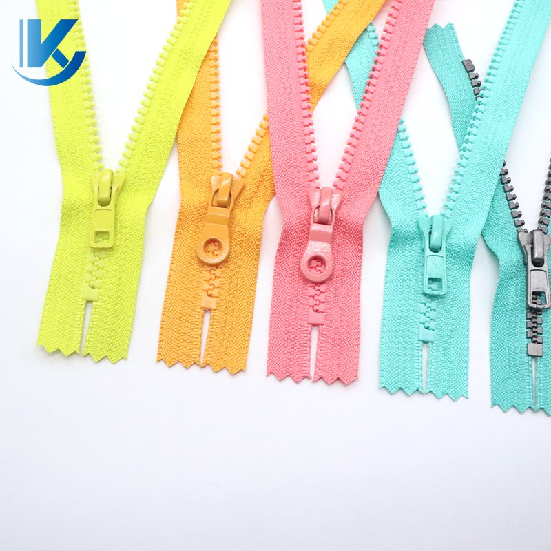 Detail Header