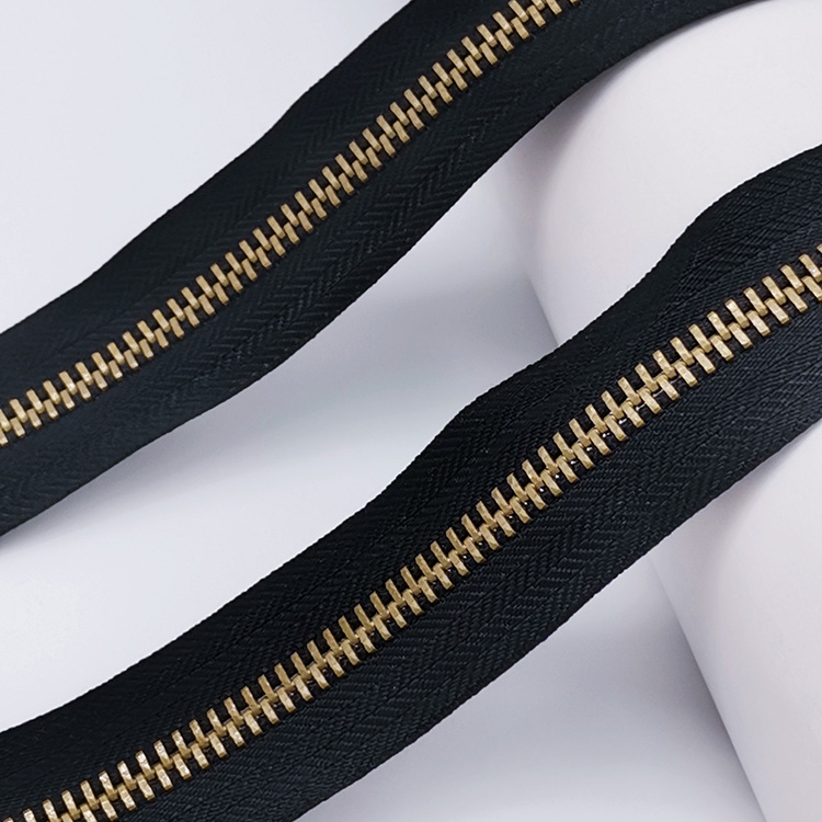 Custom Two-Way Antiqued Brass Zipper Long Chain Metal Zipper For Shoes Garments Bags Home Textiles-Sustainable Antique Copper