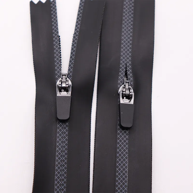 Bag Zipper Details