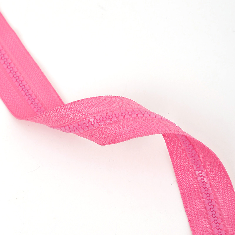 Cheap Resin Zipper Plastic Molded Zipper for Coat Clothing