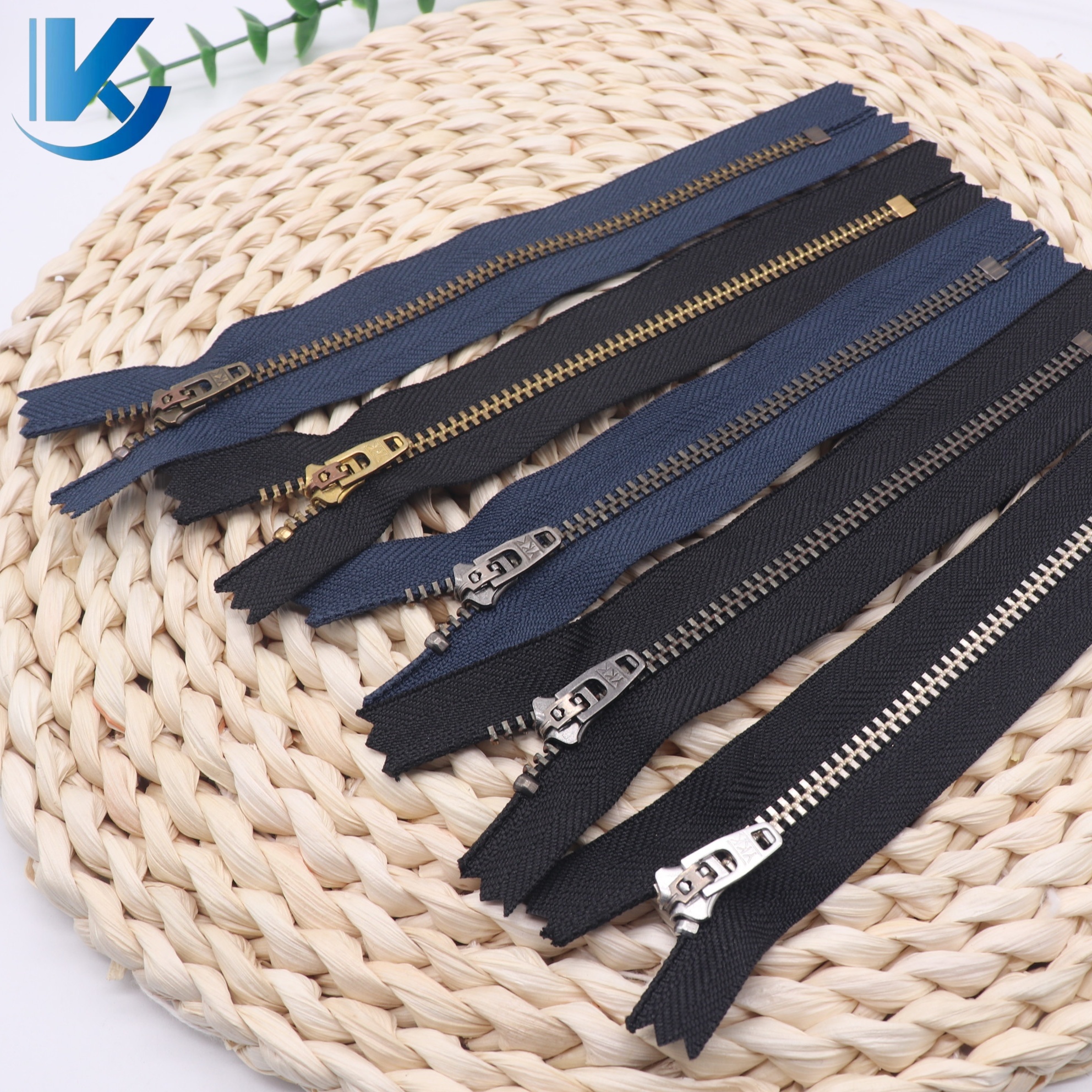 YKK Metal Zipper detail 3