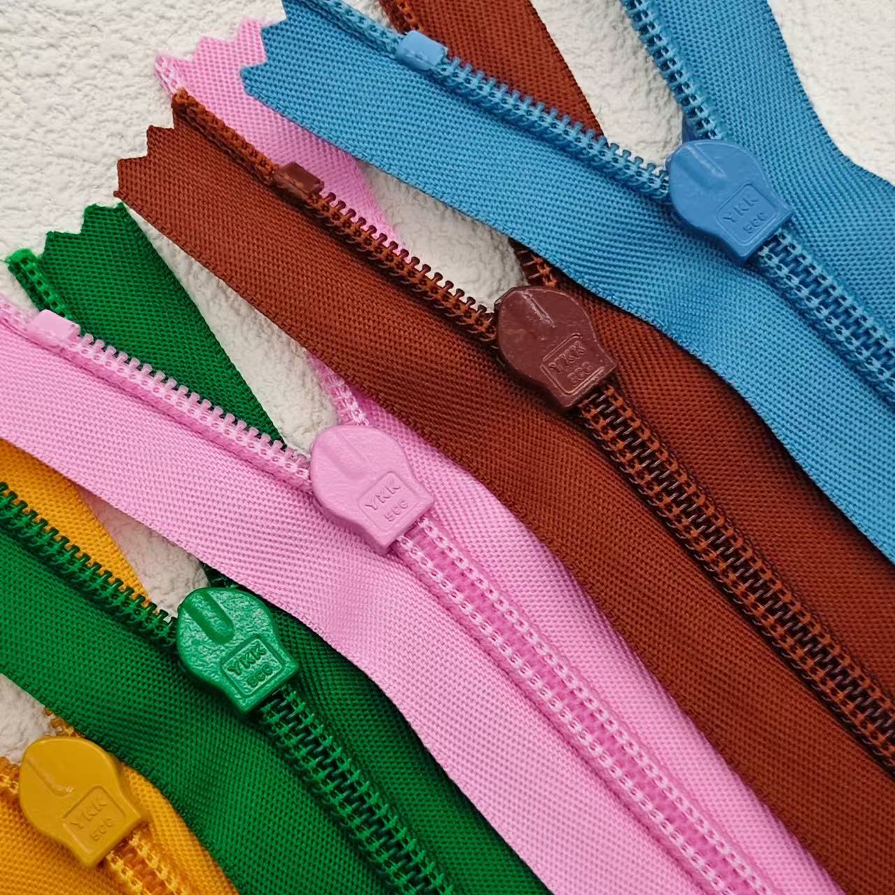 Wholesale Custom for Selvage 5# Nylon Invisible Auto Lock Slider Close-End Zipper for Bags Garments Shoes Home