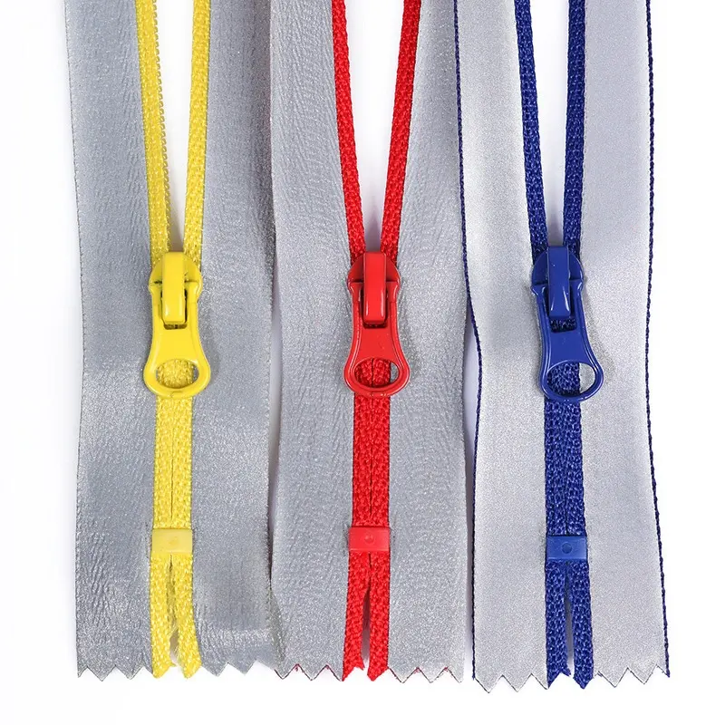 Manufacturer 3# 5# 8# Closed End Reflective Zip Coils Tape Nylon Zipper for Jacket