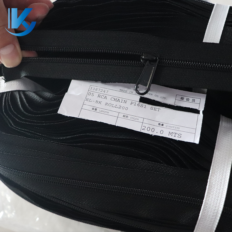 #5 Nylon Zipper Long Chain Continuous Long Chain Nylon Coil Zipper Custom Zipper Long Chain Roll