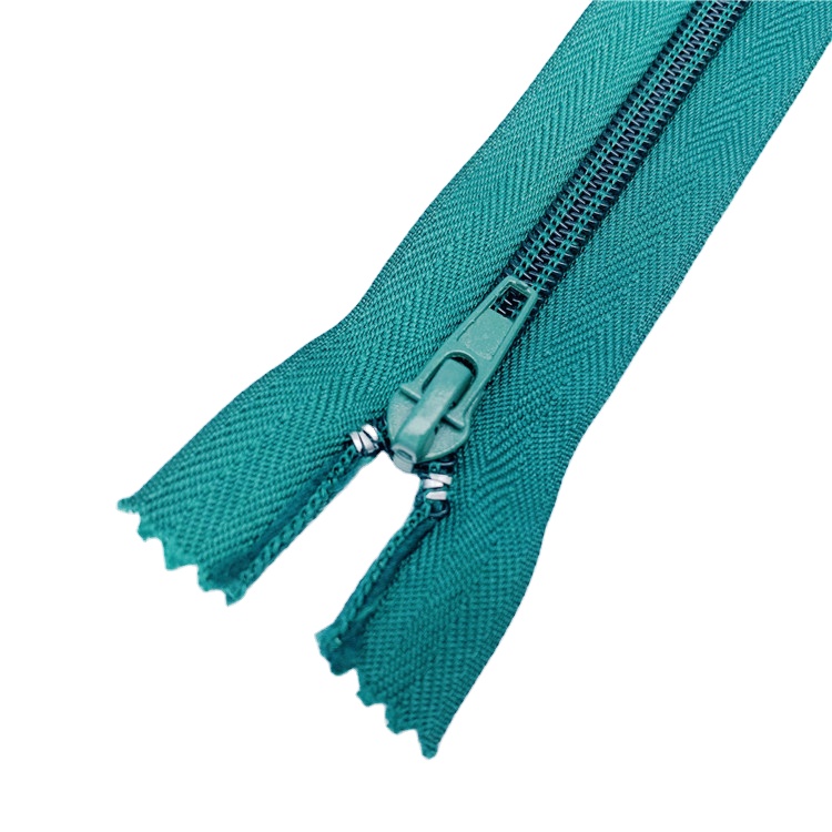 Zipper Detail 3