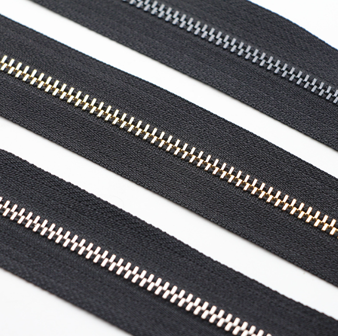 Yiwu Zipper Factory 3# 5# 8# Aluminum Auto Lock Small Metallic Zipper Custom Color for Doll Clothes Zhejiang