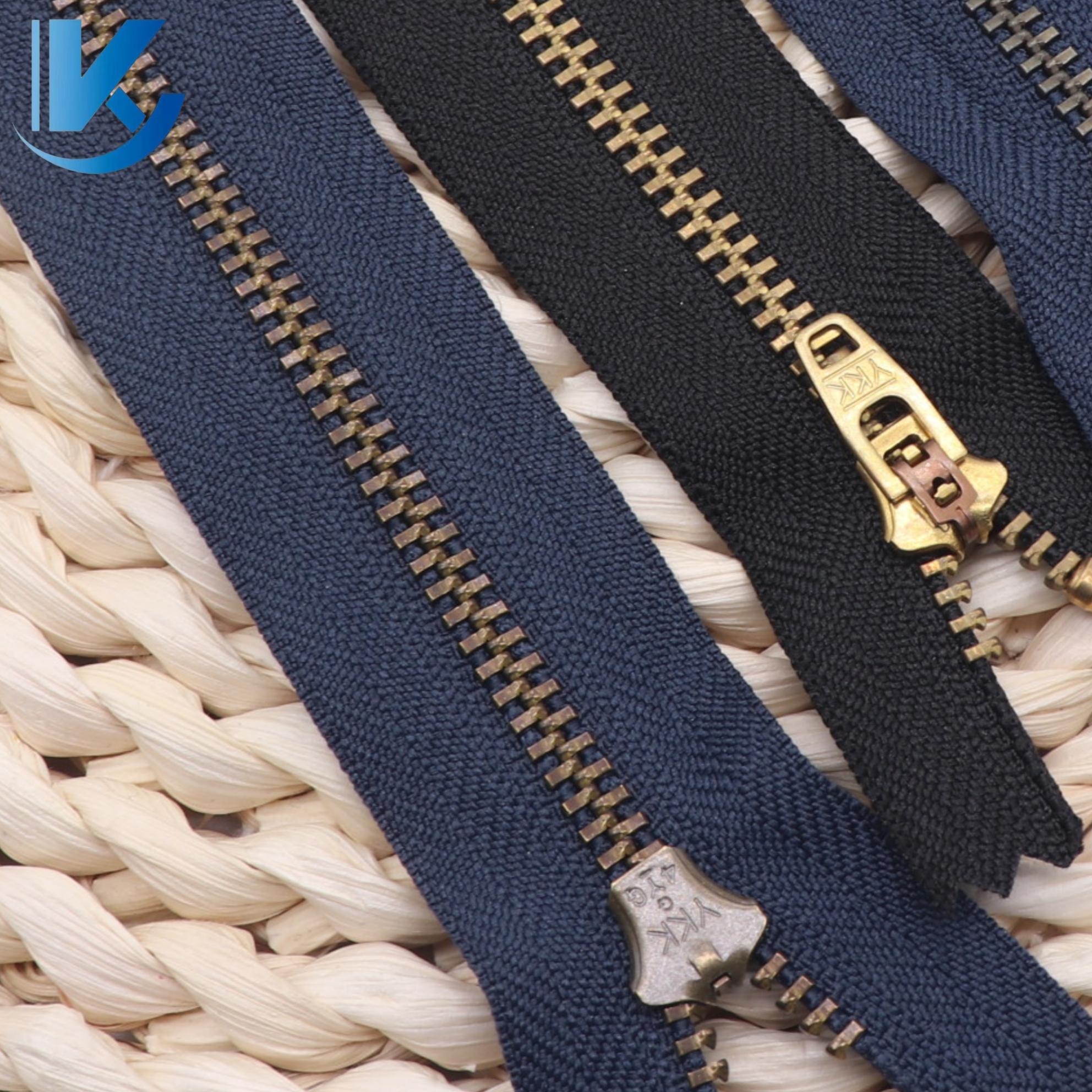 YKK Metal Zipper detail 1