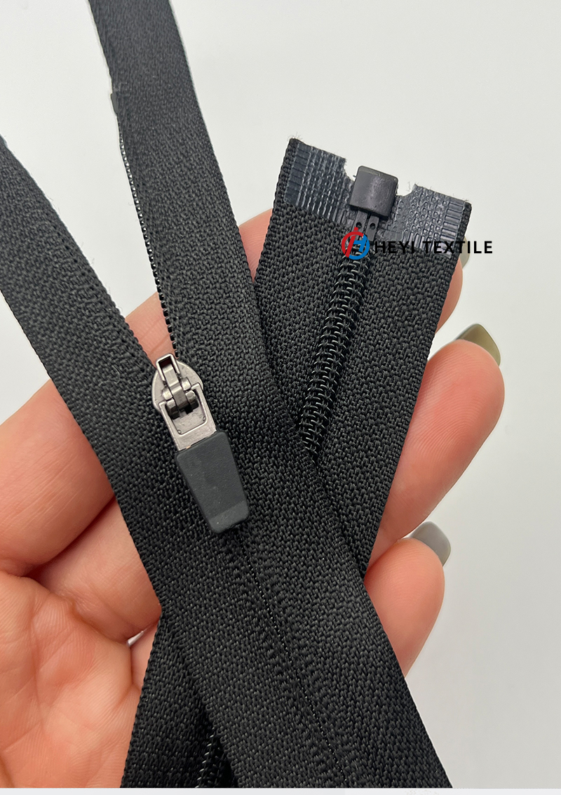 Quality Control Zippers