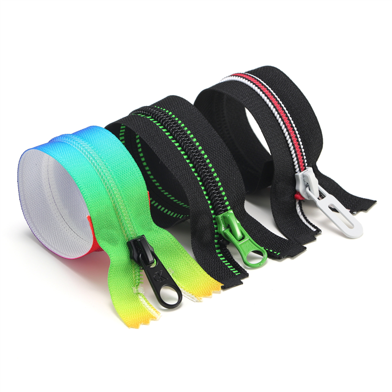 Manufacturer Custom White Tape Roll 3-slider Puller #3 Yard Long Chain Head Sliders Nylon Zipper #5 Plastic Invisible Feature