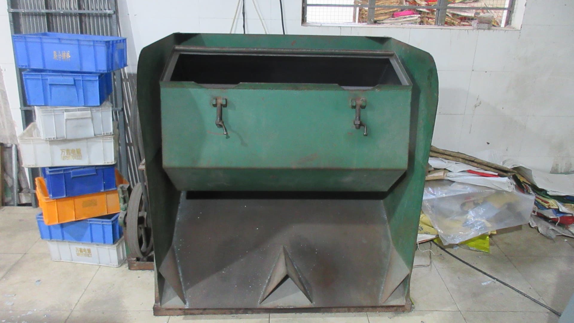 Trimming machine for precise zipper finishing at Gemify