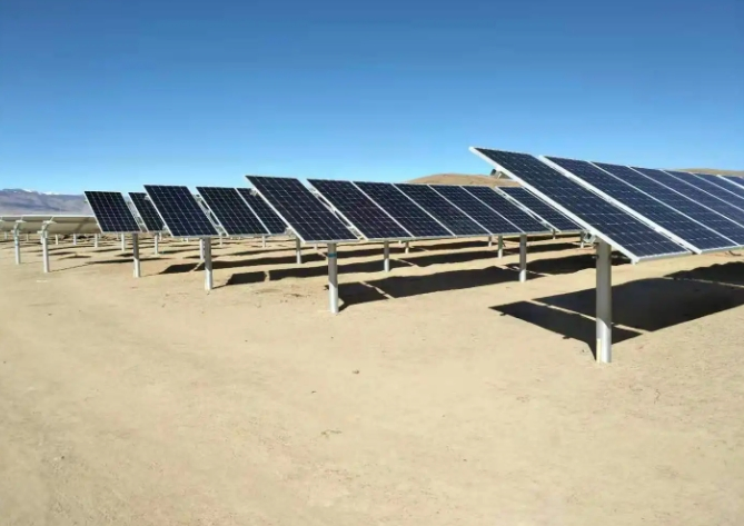 Sistema de Rastreamento Solar de Duplo Eixo Suporte de Montagem Solar em Aço Galvanizado
