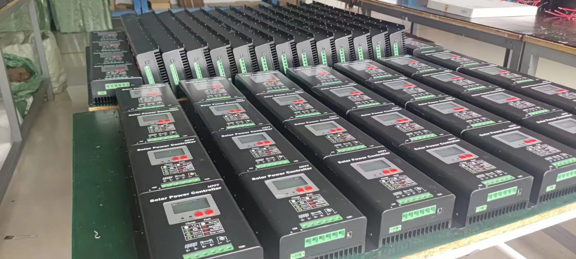 Controlador de Carga Solar Kimi Avançado para Residências e Indústrias