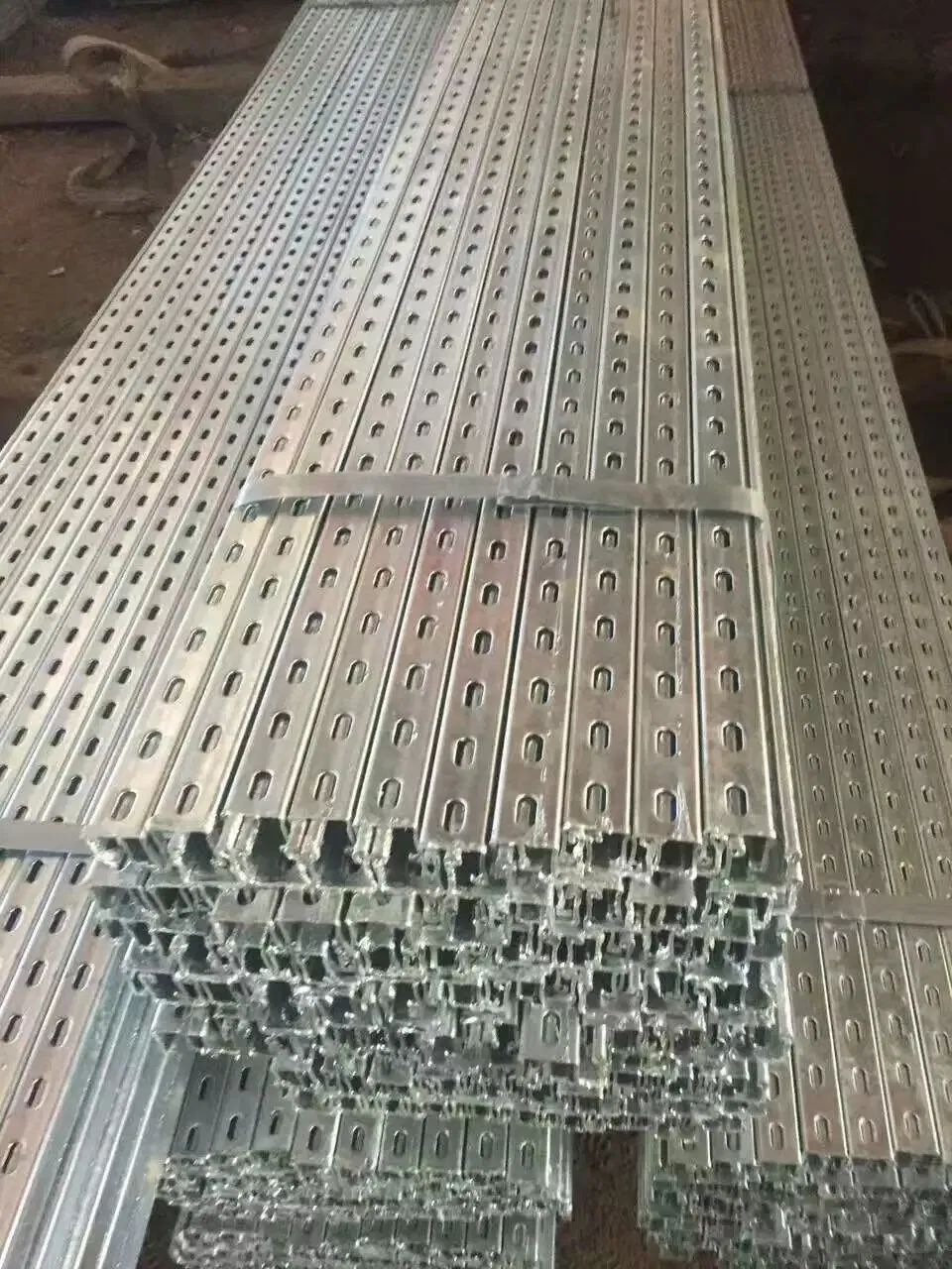 Estrutura de Montagem Solar Aço Galvanizado a Quente Alumínio Telhado Solo Carport para Sistema de Painéis Solares