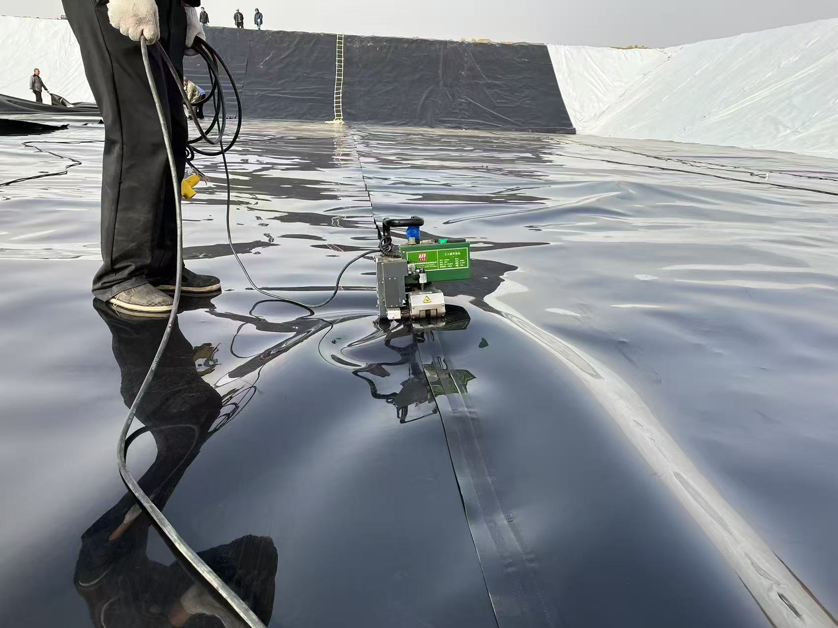 HDPE Geomembrane Biogas Liner Impermeable Membrane For Biogas Digester Sewage Treatment Project