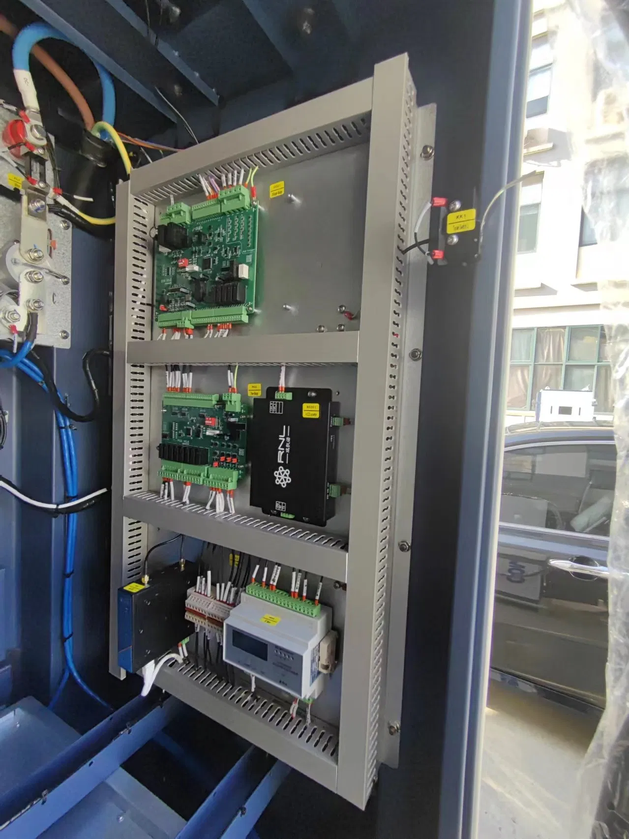 Portable DC EV Charger with Charging Station and 5m Cable Length