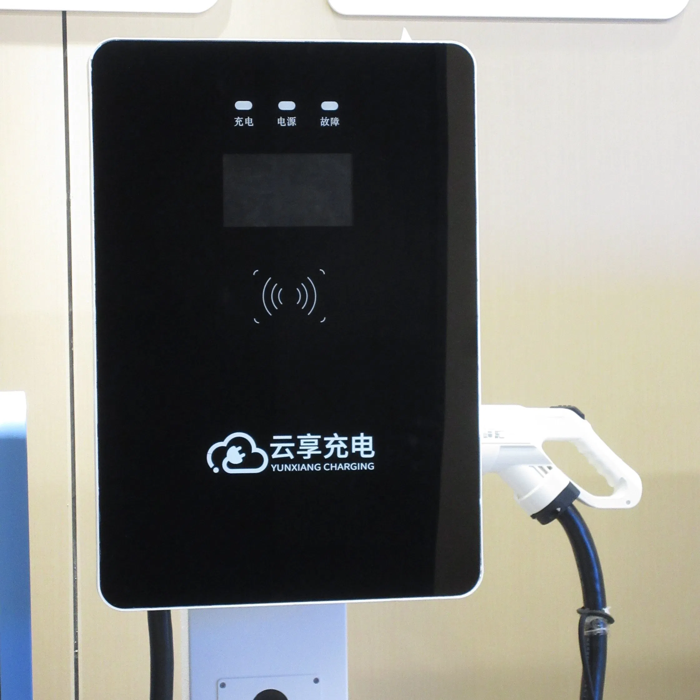 Cloudcharge Professional European American EU Us UK Standard CCS1 CCS2 Gbt Maxpower 20 30 40kw DC EV Electric Vehicle Car Charging Solutions Infrastructure