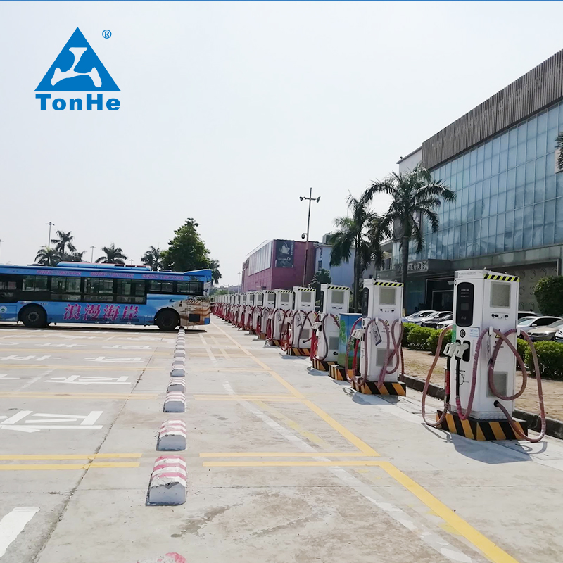 DC Fast AC 200kw EV Car Charger Solution Adapter Type 2 Electric Vehicle Station