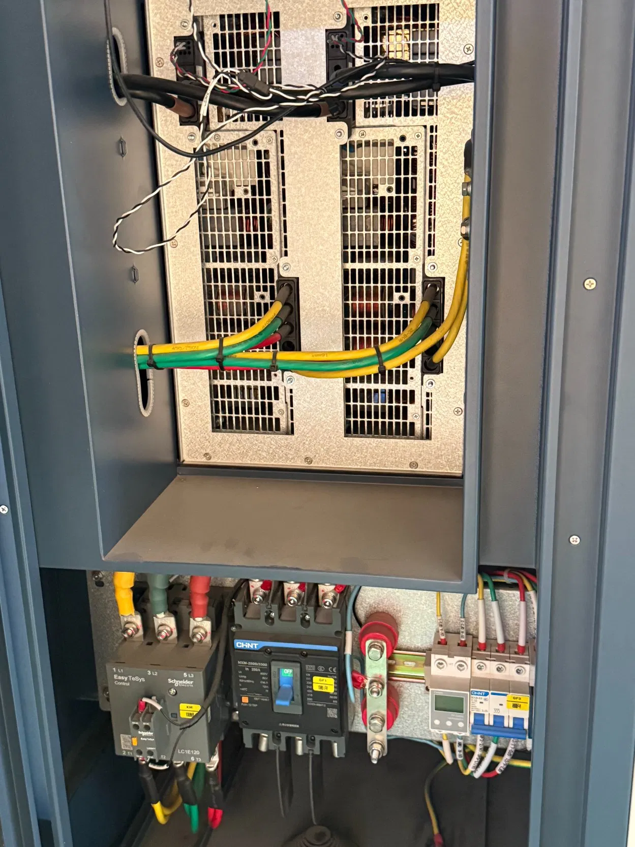 Portable DC EV Charger with Charging Station and 5m Cable Length