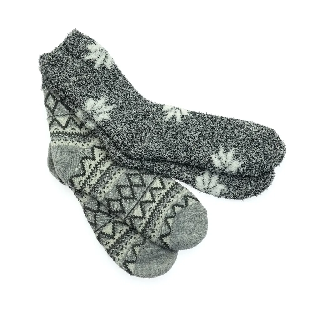 Ergonomics Slip Resistant 2PP Cosy Snowflake Pattern Girl Short Ankle Socks
