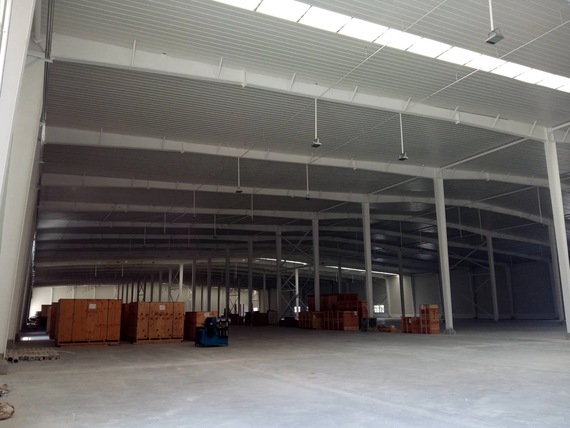 30 Year Limited Warranty Steel Warehouse Prefabricated Building with Low Price