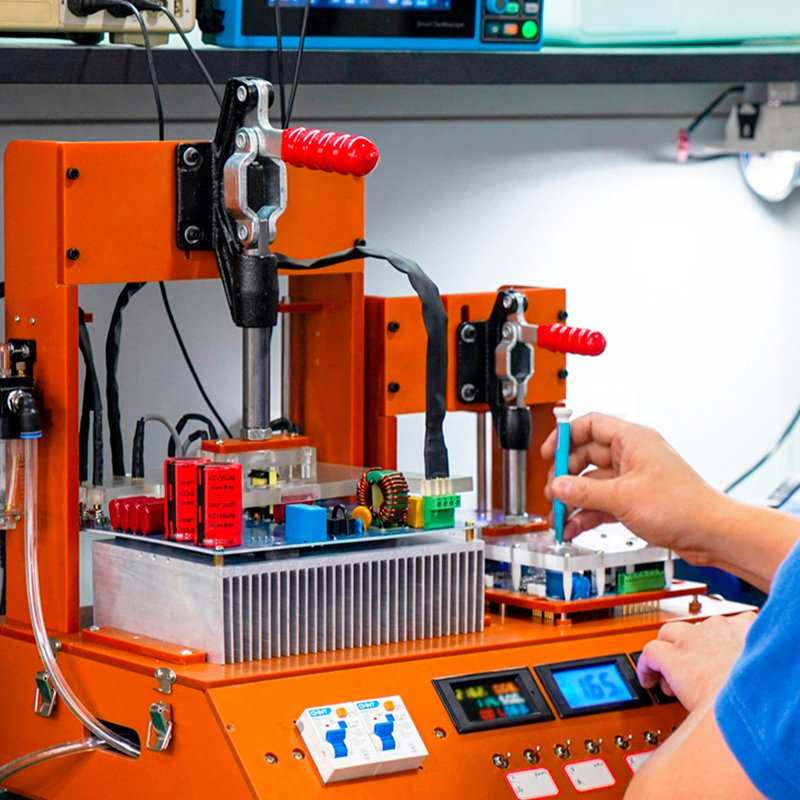 Industrial Plasma Treatment System for Optimal Adhesion on Plastics