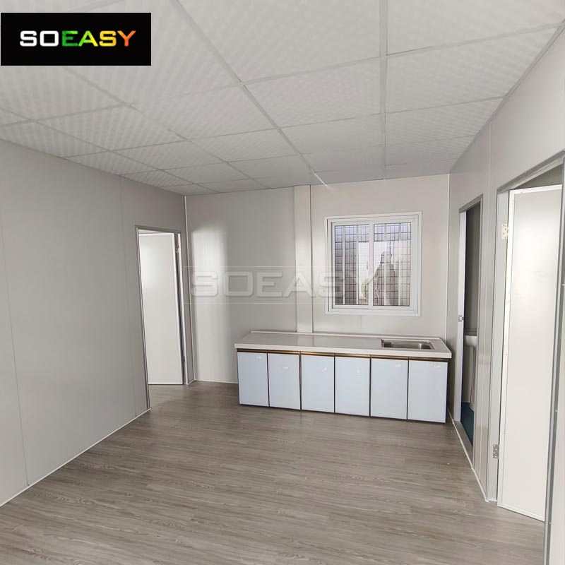 China Supplier Building Temporary Easy Assemble Container House Construction Site Accommodation Camp