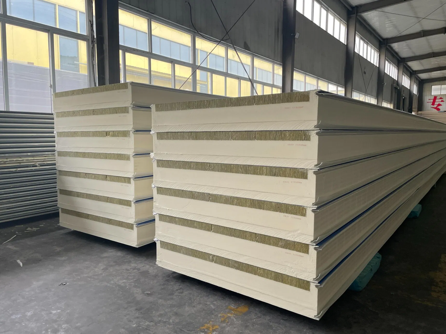 EPS/PU/Rock Wool /Honeycomb Sandwich Panel Modular Cleanroom for Wall/Ceiling/Pharmaceutical/Food/Laboratory with CE High-Performance Insulated Sandwich Wall