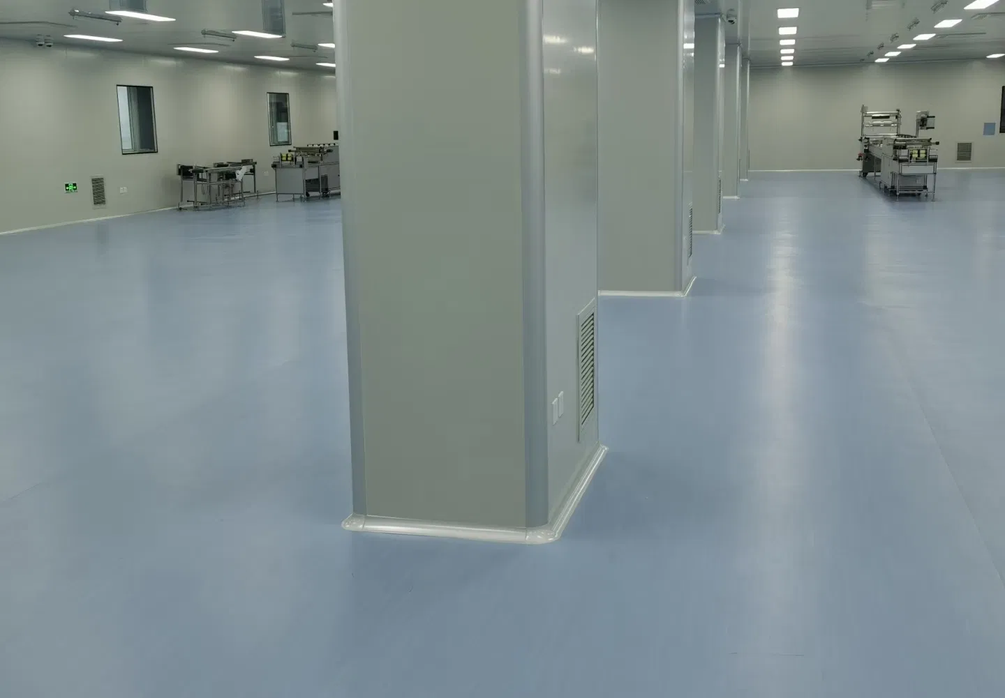 CE &amp; ISO Approved Prefabricated Clean Room Sandwich Panel Dust Free Electronics Lab