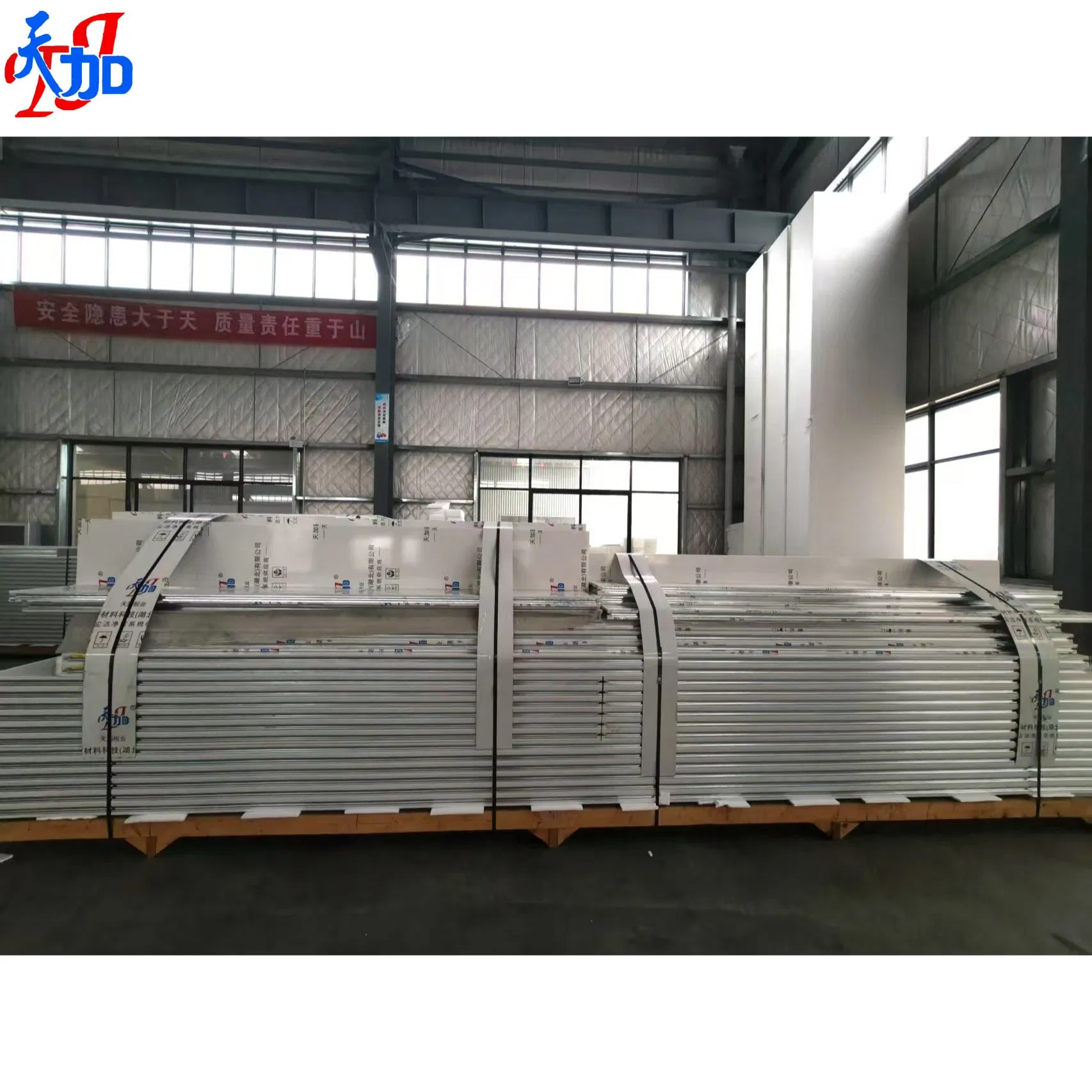 Innovative Seamless Modular Wall System with Coved Corners