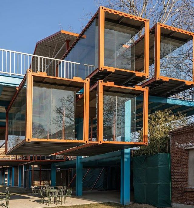 2025 Professional High Strength Prefabricated Low-Cost Prefab Container House Steel Construction Steel Structure