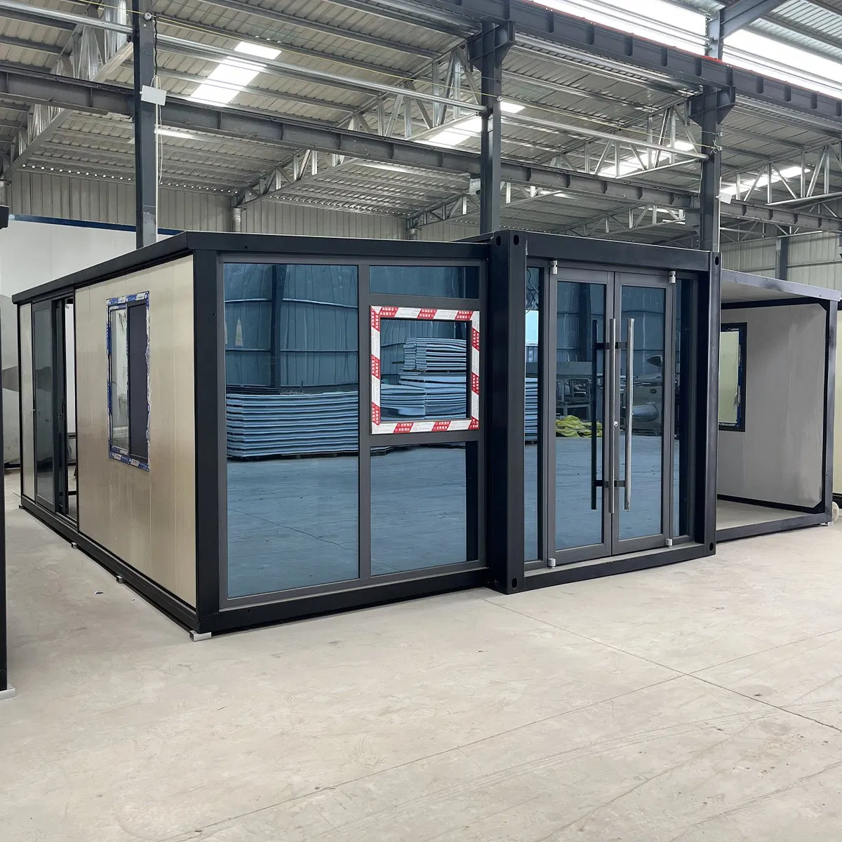 Easily Transportable and Quick to Set up Modular House Expandable House