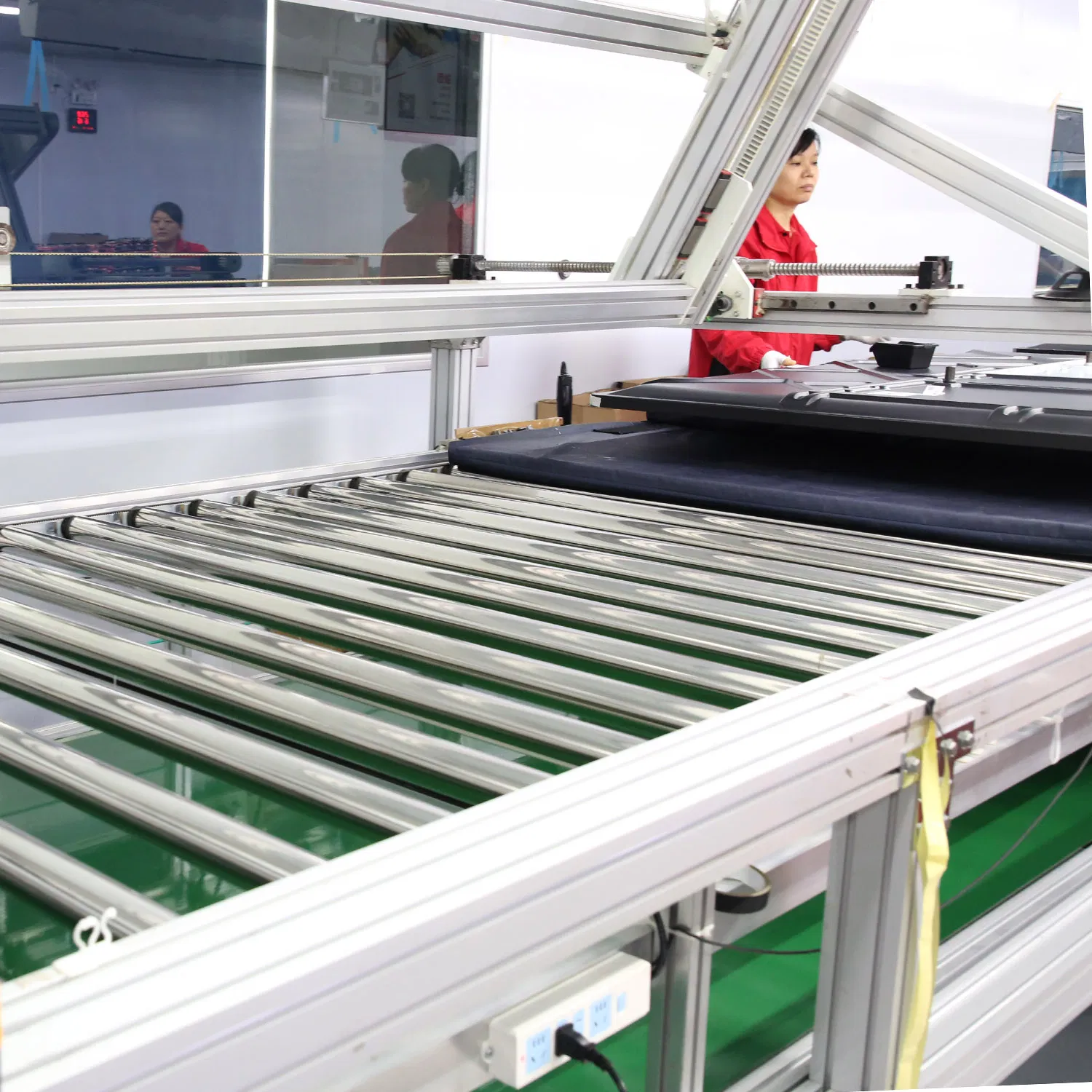 High Wear Resistance Gravity Roller Conveyor System, Suitable for Logistics Industry.
