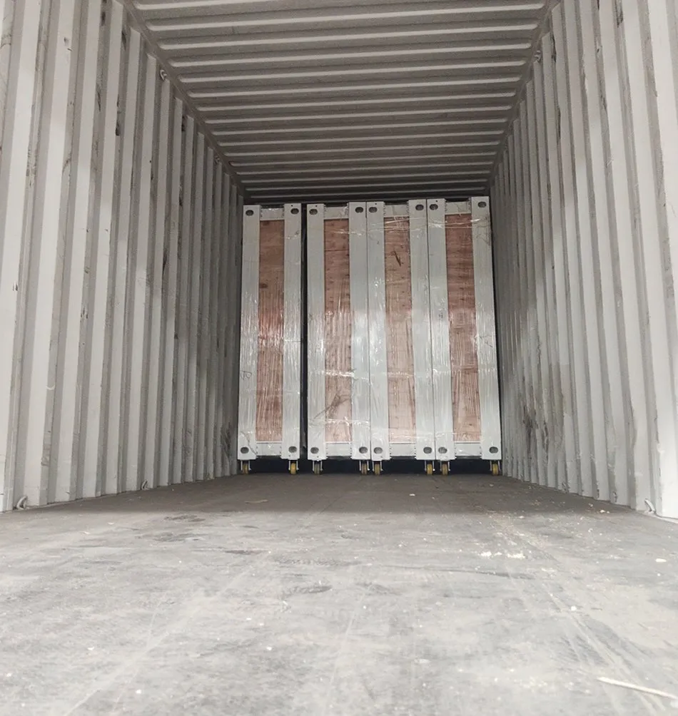 Flat pack house packing