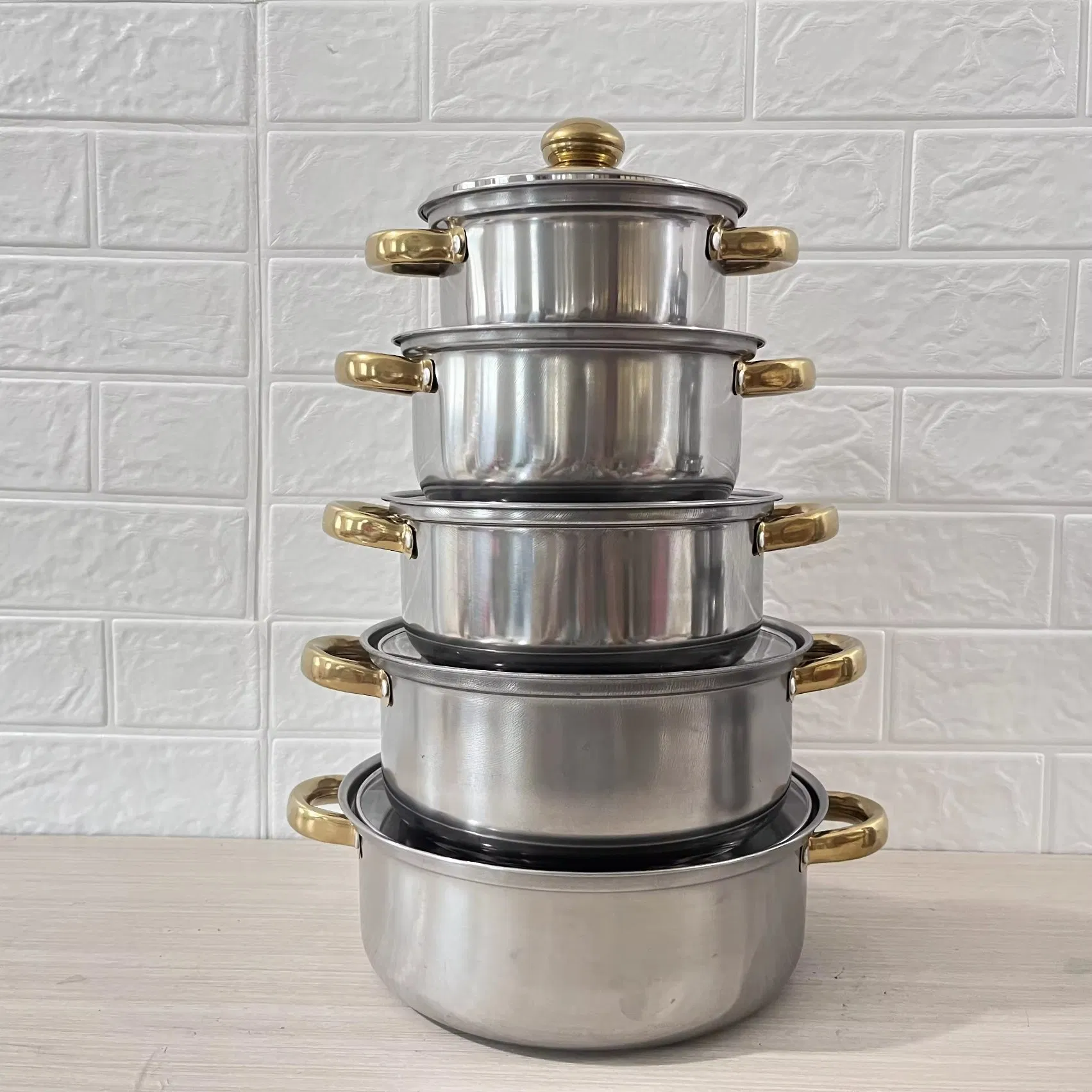 Wholesale Large Stainless Steel Soup Serving Pot Kitchen Cooking Ware Set Soup and Stock Pot Induction Cooker Cookware