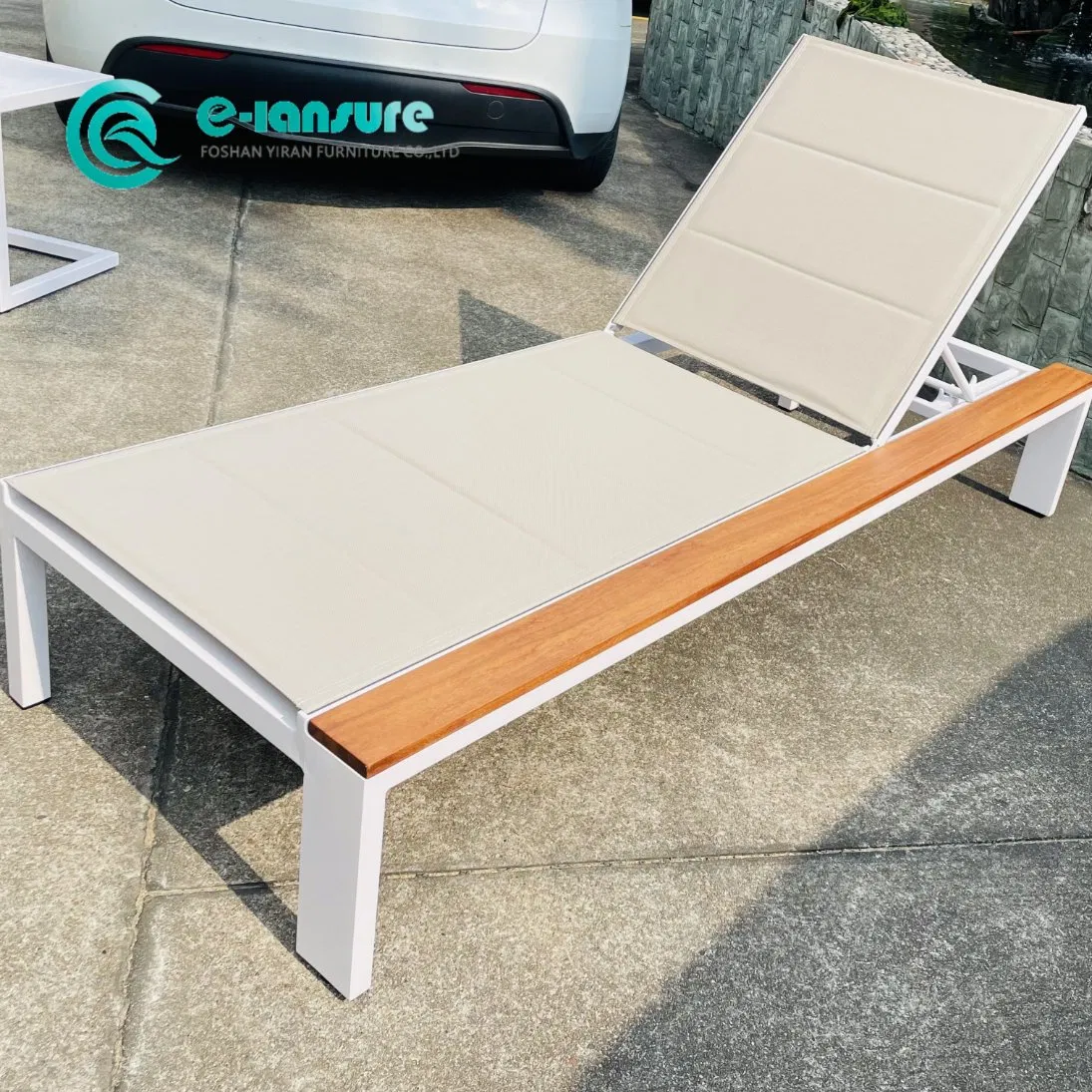 Mobilier de jardin en aluminium, transat avec cadre en aluminium et bois de teck, tissu résistant aux intempéries, lit de soleil pour maison, hôtel, au bord de la piscine